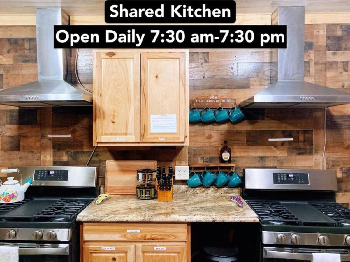 2 Dog Friendly Private Cozy In